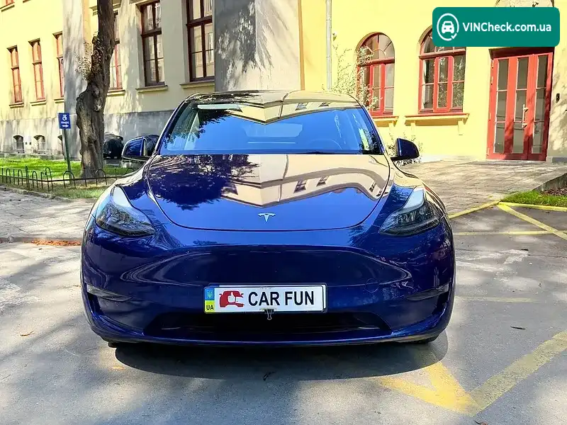 Tesla Model Y 2023, фото з оголошення 2 з 17, VIN 7SAYGDEE8PF745300