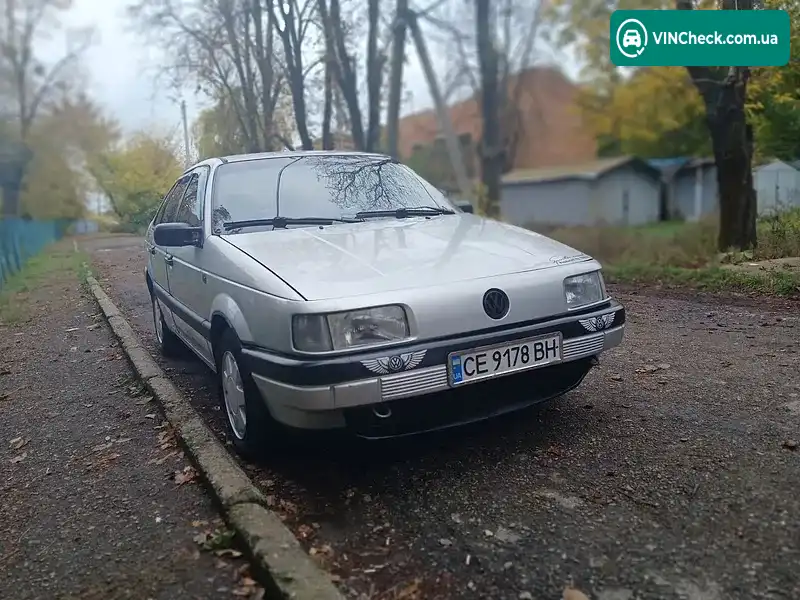 Volkswagen Passat 1989, фото з оголошення 1 з 14, VIN WVWZZZ31ZKE126486