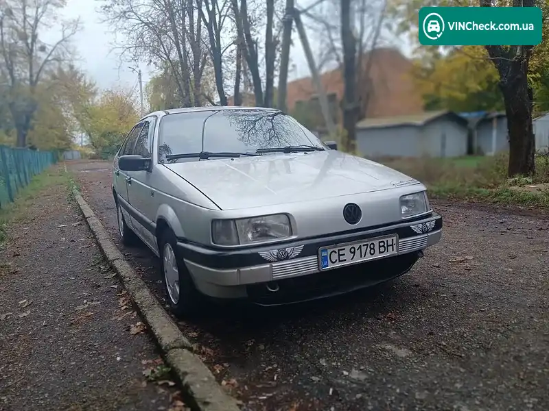 Volkswagen Passat 1989, фото з оголошення 2 з 14, VIN WVWZZZ31ZKE126486
