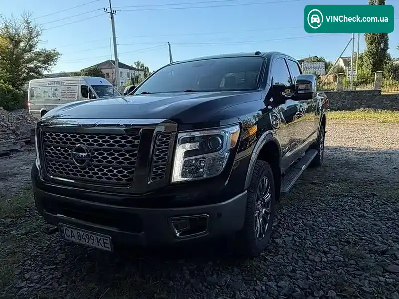 Nissan Titan 2018, фото з оголошення 2 з 17, VIN 1N6BA1F44JN535646