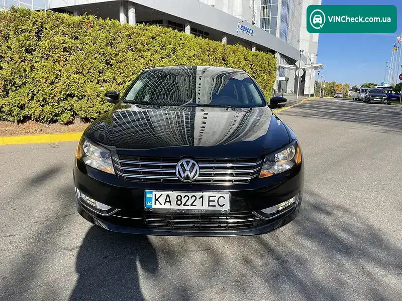 Volkswagen Passat 2014, фото з оголошення 1 з 12, VIN 1VWAT7A33FC007378