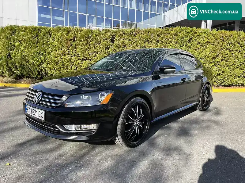 Volkswagen Passat 2014, фото з оголошення 2 з 12, VIN 1VWAT7A33FC007378