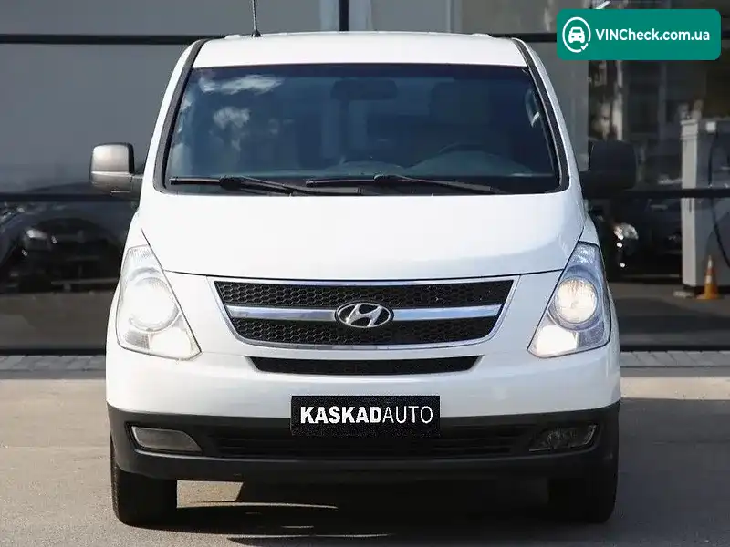 Hyundai H-1 2012, фото з оголошення 2 з 20, VIN KMJWA37HACU440529