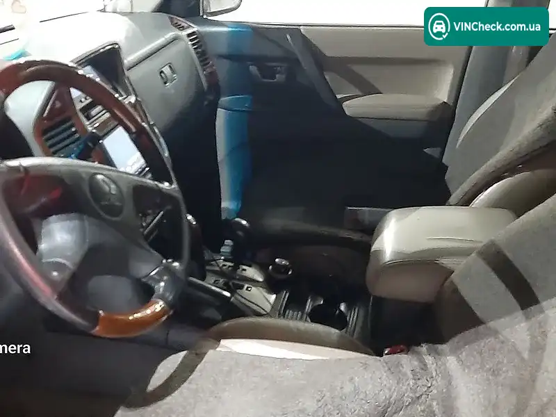 Mitsubishi Pajero 2006, фото з оголошення 2 з 10, VIN JMBLYV78W6J004588