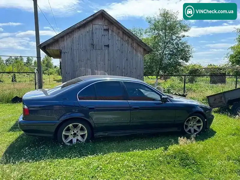 BMW 5 Series 2002, фото з оголошення 2 з 10, VIN WBADL81030GX63849