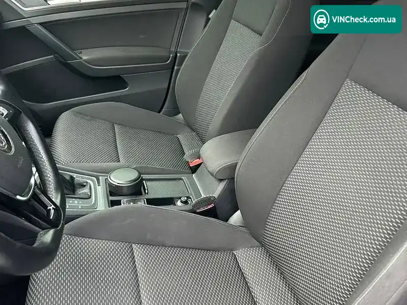 Volkswagen Golf 2019, фото з оголошення 2 з 8, VIN WVWZZZAUZLW016406