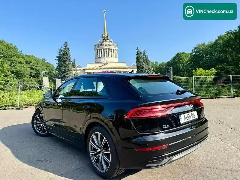 Audi Q8 2021, фото з оголошення 2 з 21, VIN WAUZZZF12MD042392