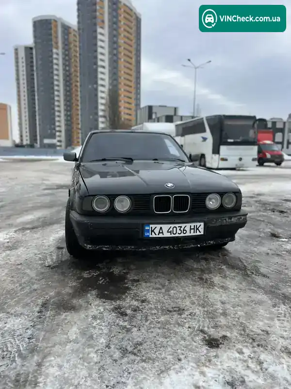 BMW 5 Series 1990, фото з оголошення 2 з 17, VIN WBAHC11050BC65094