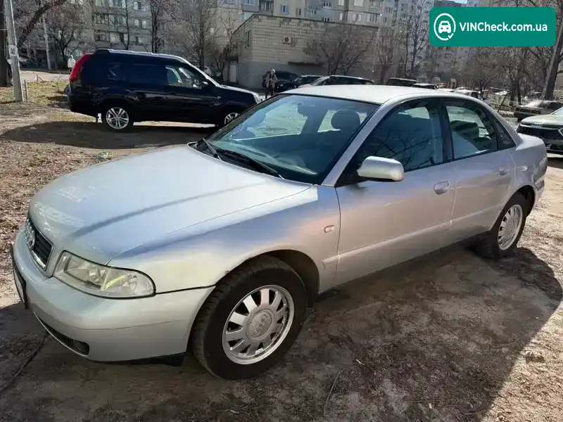 Audi A4 1999, фото з оголошення 2 з 13, VIN WAUZZZ8DZYA001803
