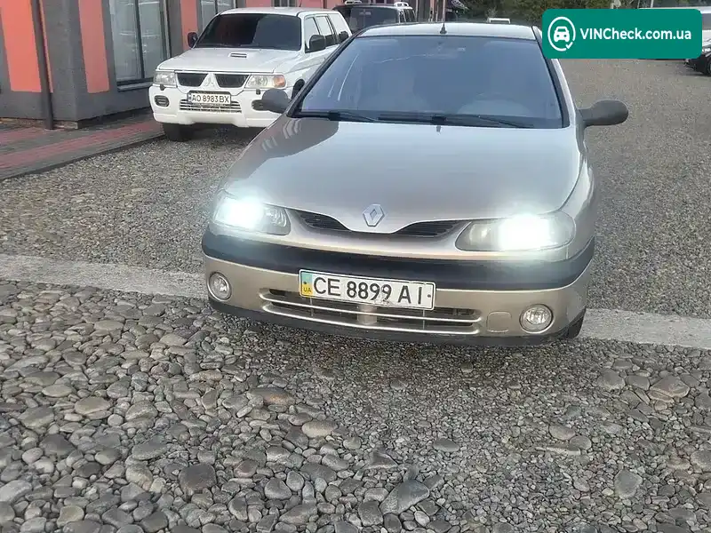 Renault Laguna 1999, фото з оголошення 2 з 15, VIN VF1B56U0G20219834