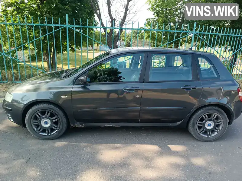 Fiat Stilo 2002, фото з оголошення 2 з 21, VIN ZFA19200000152409