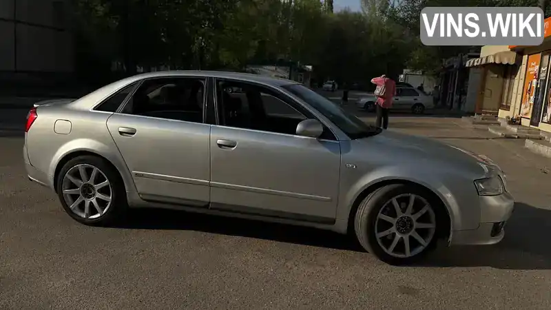 Audi A4 2002, фото з оголошення 2 з 19, VIN WAUZZZ8E92A257377