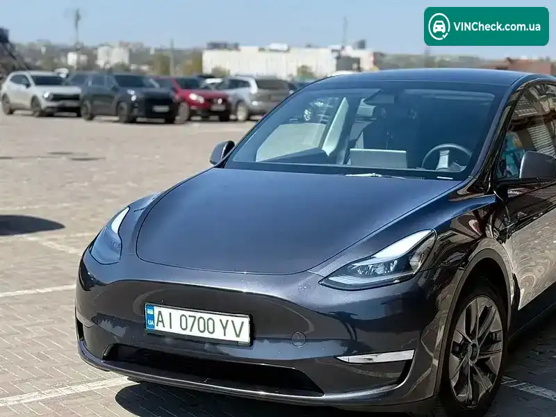 Tesla Model Y 2024, фото з оголошення 1 з 10, VIN 7SAYGDEE1RA235662