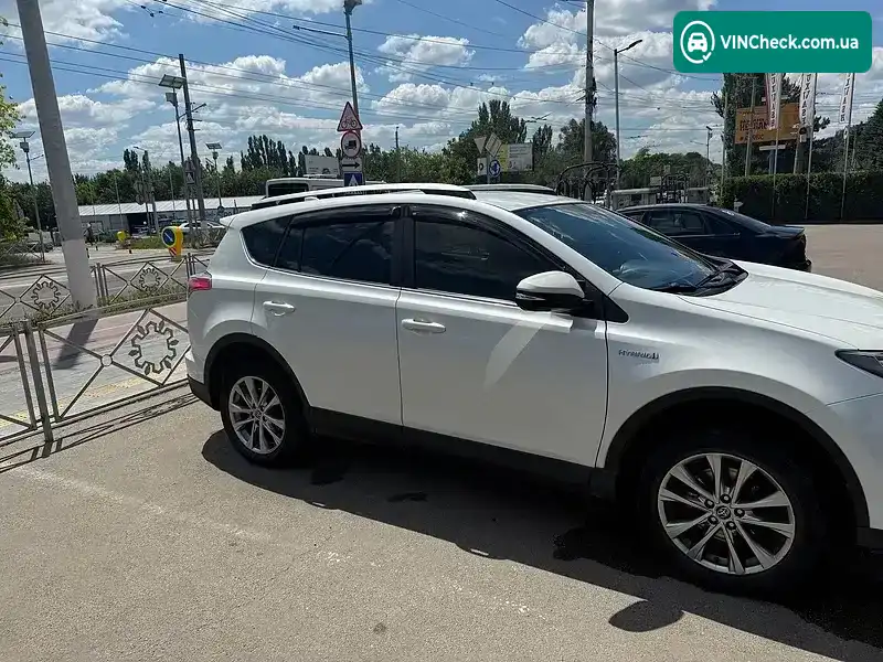 Toyota RAV4 2017, фото з оголошення 2 з 8, VIN JTMDJREVX0D150116