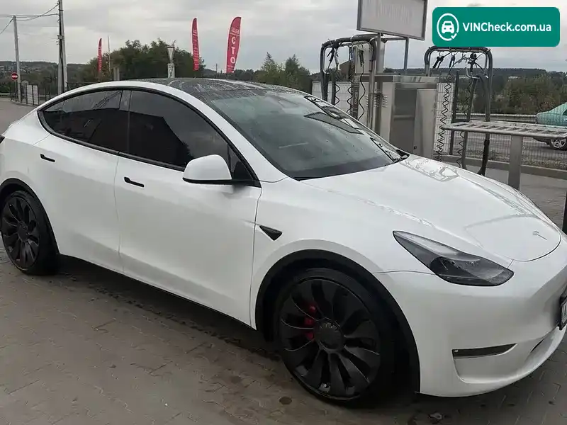 Tesla Model Y 2022, фото з оголошення 2 з 12, VIN 7SAYGDEF8NF537455