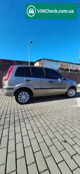 Ford Fusion 2004, фото з оголошення 2 з 21, VIN WF0UXXGAJU4B76597