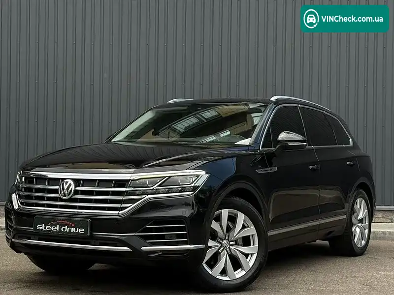 Volkswagen Touareg 2018, фото з оголошення 1 з 20, VIN WVGZZZCRZJD001881