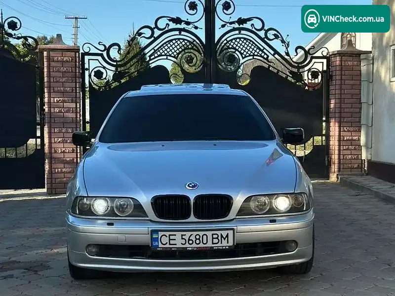 BMW 5 Series 2001, фото з оголошення 2 з 14, VIN WBADT31080GN70342