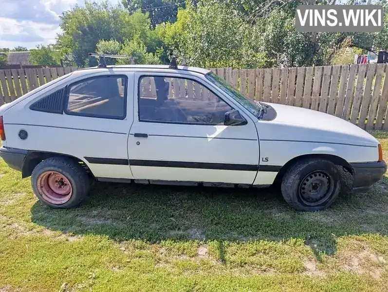 Opel Kadett 1986, фото з оголошення 1 з 8, VIN W0L000033G2734332
