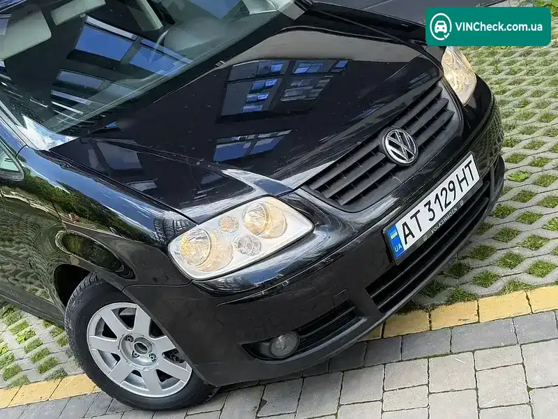 Volkswagen Touran 2003, фото з оголошення 2 з 20, VIN WVGZZZ1TZ3W005003