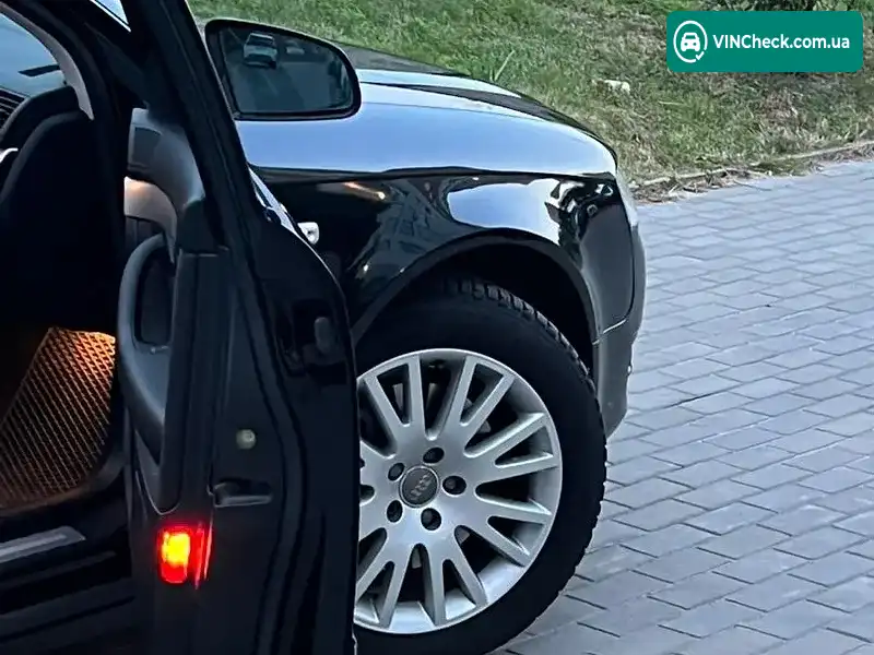 Audi A4 2005, фото з оголошення 2 з 20, VIN WAUZZZ8E46A006787