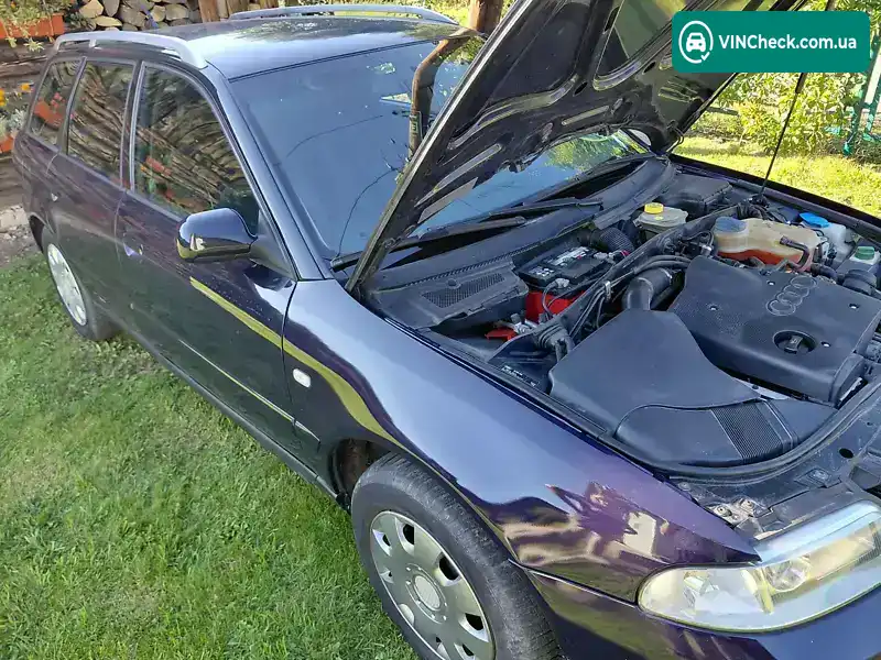 Audi A4 1999, фото з оголошення 2 з 11, VIN WAUZZZ8DZYA067223