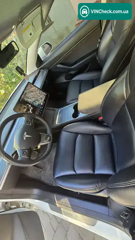 Tesla Model 3 2020, фото з оголошення 2 з 21, VIN 5YJ3E1EB8LF790636