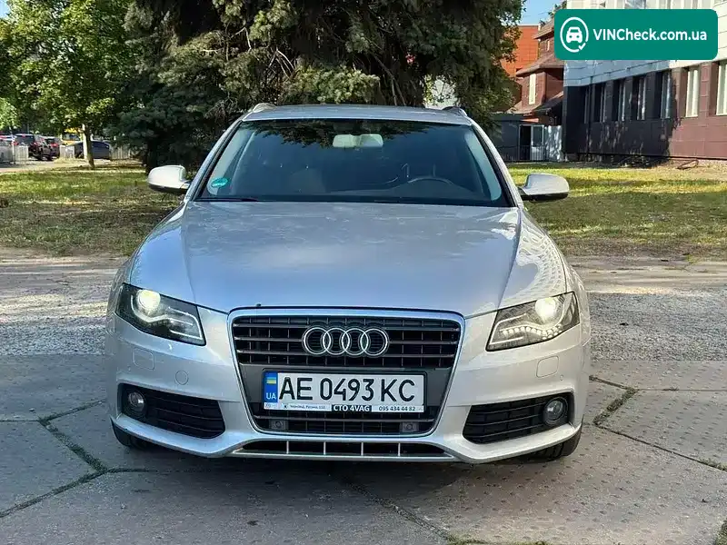 Audi A4 2011, фото з оголошення 2 з 20, VIN WAUZZZ8K5BA119843