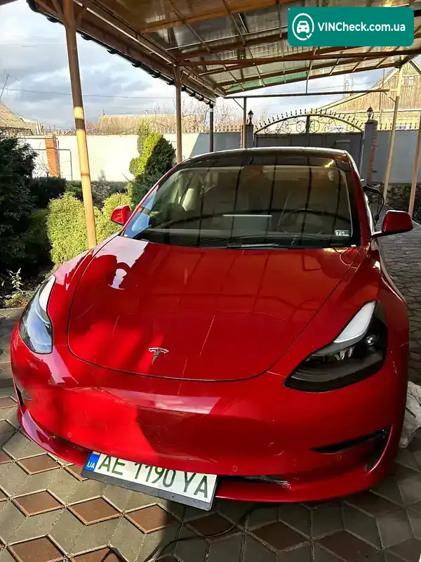 Tesla Model 3 2022, фото з оголошення 1 з 18, VIN 5YJ3E1EAXNF185835