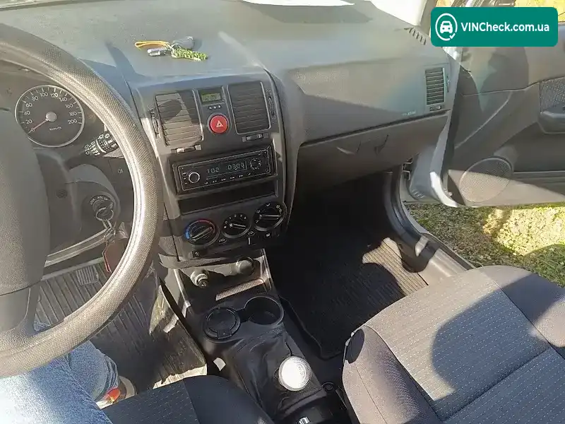 Hyundai Getz 2006, фото з оголошення 2 з 20, VIN KMHBT51GP6U551808
