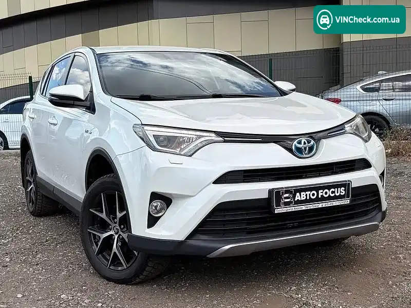 Toyota RAV4 2017, фото з оголошення 2 з 20, VIN JTMWRREVX0D043438