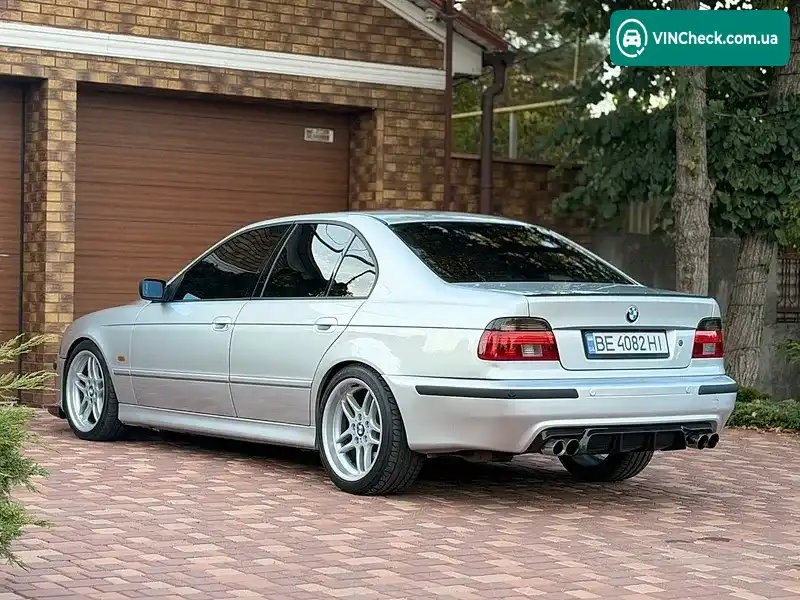 BMW 5 Series 2002, фото з оголошення 2 з 12, VIN WBADN51040BR66030