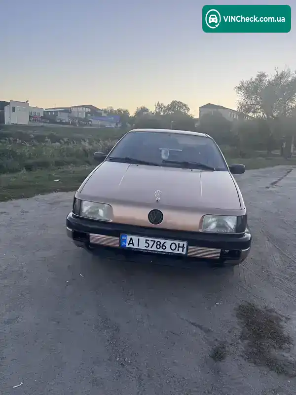 Volkswagen Passat 1988, фото з оголошення 1 з 10, VIN WVWZZZ31ZJE055027
