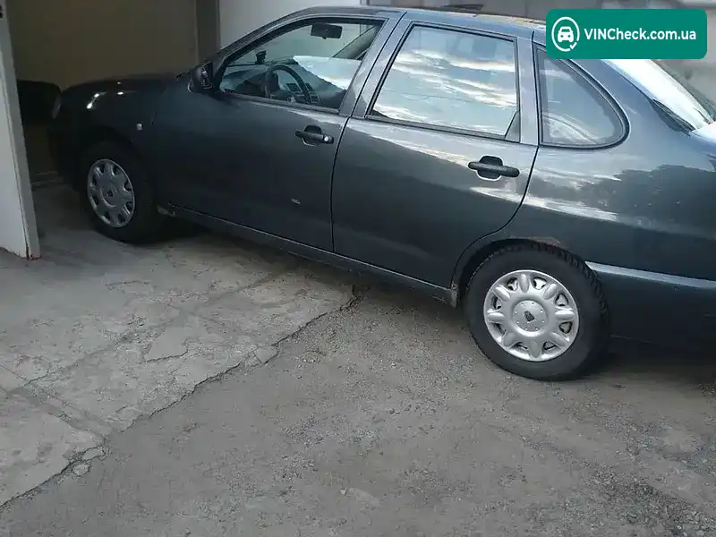 SEAT Cordoba 2000, фото з оголошення 2 з 17, VIN VSSZZZ6KZ1R048328