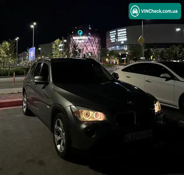 BMW X1 2011, фото з оголошення 2 з 13, VIN WBAVL31000VN93243