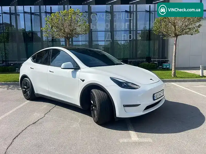 Tesla Model Y 2024, фото з оголошення 1 з 16, VIN 7SAYGDED8RF047909