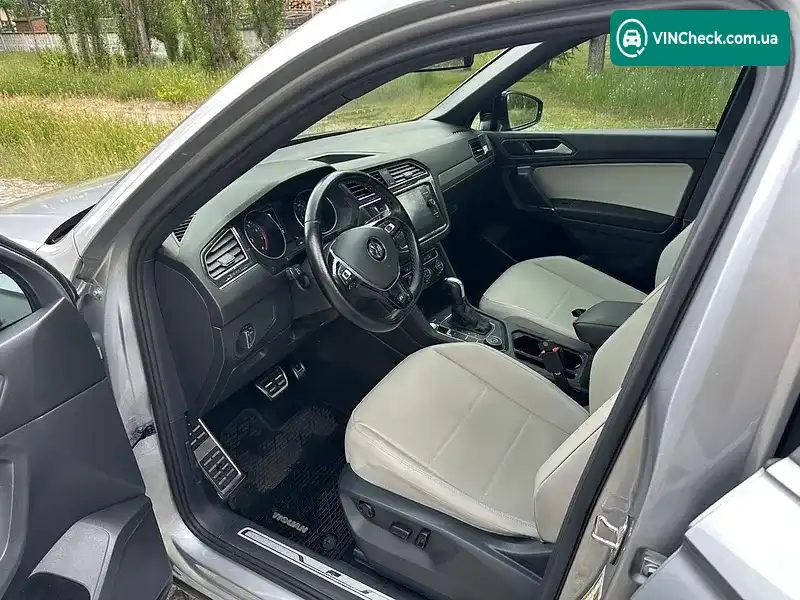 Volkswagen Tiguan 2020, фото з оголошення 2 з 9, VIN 3VV2B7AX0LM135313