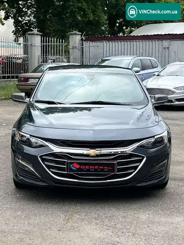 Chevrolet Malibu 2019, фото з оголошення 2 з 21, VIN 1G1ZC5ST0KF192418