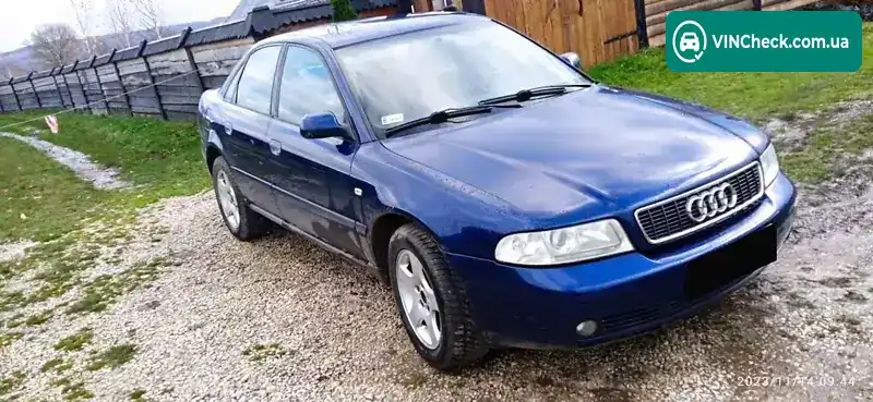 Audi A4 2000, фото з оголошення 2 з 4, VIN WAUZZZ8DZYA141477