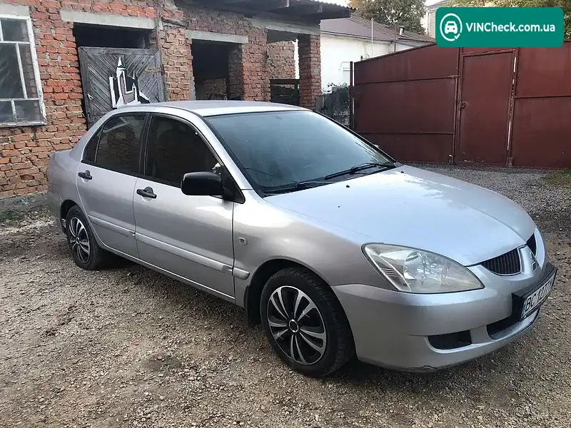 Mitsubishi Lancer 2005, фото з оголошення 1 з 9, VIN JMBSNCS3A5U001511