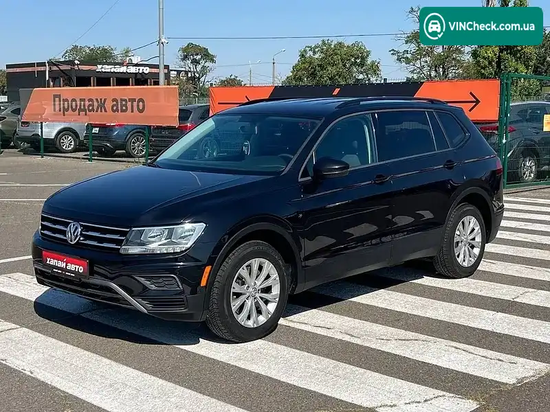 Volkswagen Tiguan 2018, фото з оголошення 2 з 20, VIN 3VV0B7AX2JM113043