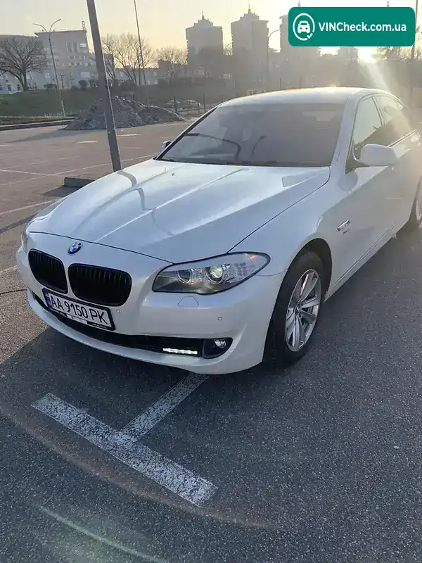 BMW 5 Series 2012, фото з оголошення 2 з 20, VIN WBAFV310X0DW18024