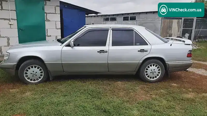 Mercedes-Benz E-Class 1995, фото з оголошення 2 з 13, VIN WDB1241311C234384
