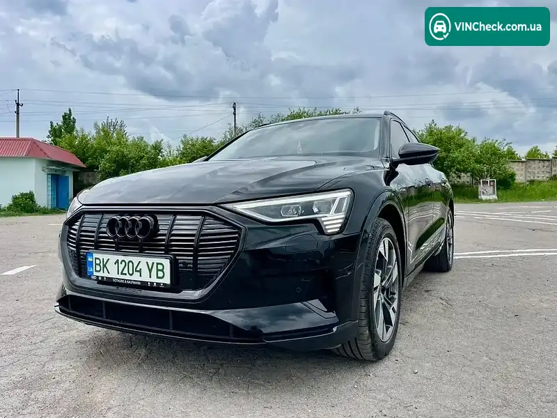 Audi e-tron 2021, фото з оголошення 1 з 20, VIN WAUZZZGE6NB005974