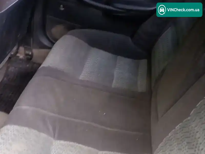 Mazda 626 1997, фото з оголошення 2 з 15, VIN JMZGF12F201141849