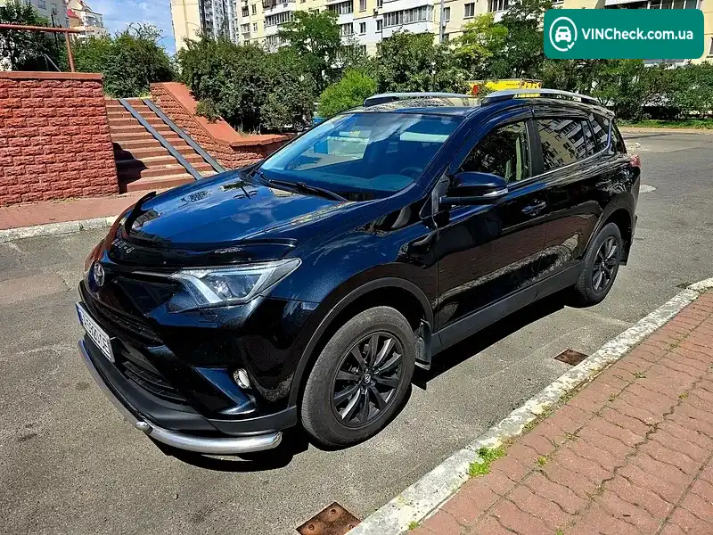 Toyota RAV4 2017, фото з оголошення 1 з 15, VIN JTMZDREV10J109095