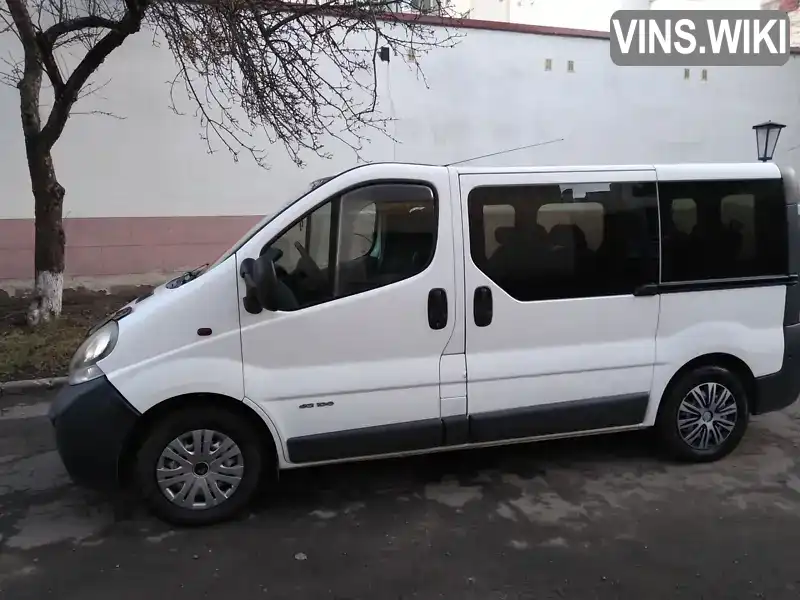 Renault Trafic 2005, фото з оголошення 2 з 12, VIN VF1FLBCA66Y116064