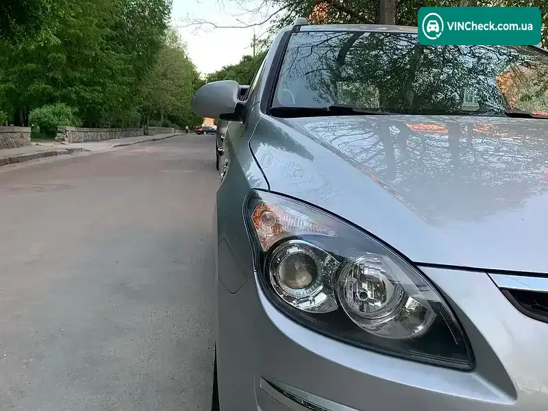 Hyundai i30 2010, фото з оголошення 2 з 21, VIN TMADB81CAAJ030030