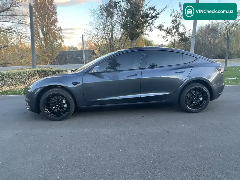 Tesla Model 3 2022, фото з оголошення 2 з 10, VIN 5YJ3E1EB9NF199119