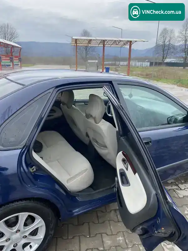 Volvo S40 2003, фото з оголошення 2 з 10, VIN YV1VS70824F034975